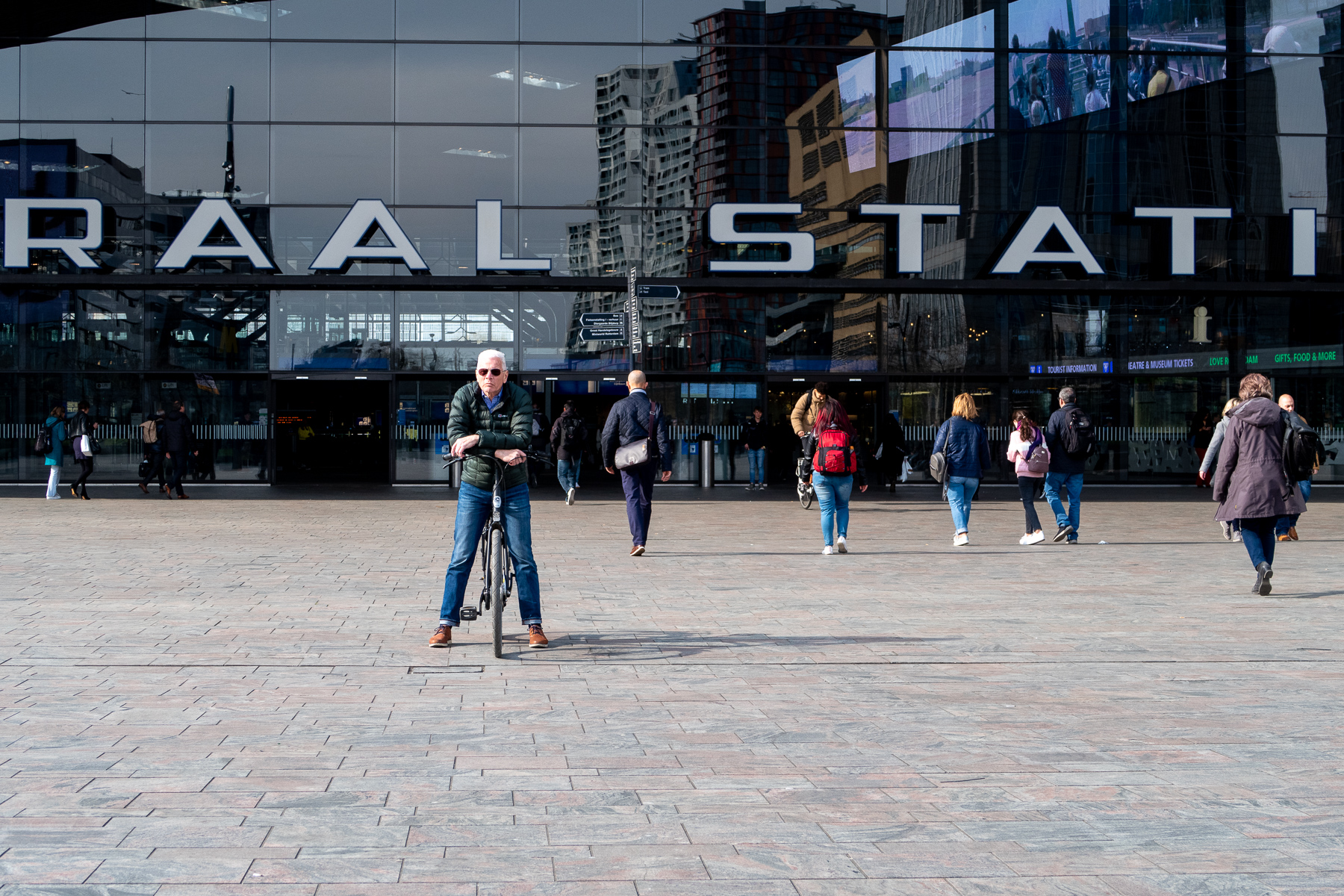 Stationsplein, Rotterdam